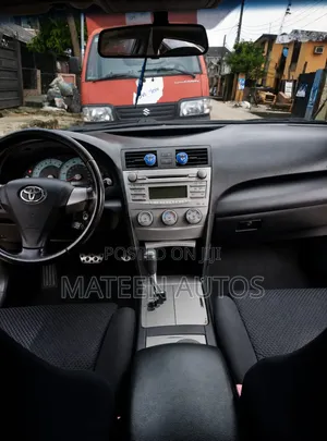 Toyota Camry SE 4dr Sedan (2.5L 4cyl 6A) 2011 Black