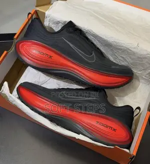Nike Vomero Plus