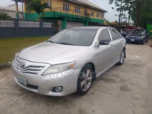 Toyota Camry 2010 Silver
