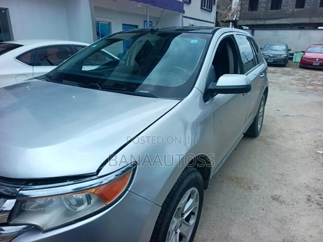Ford Edge 2012
