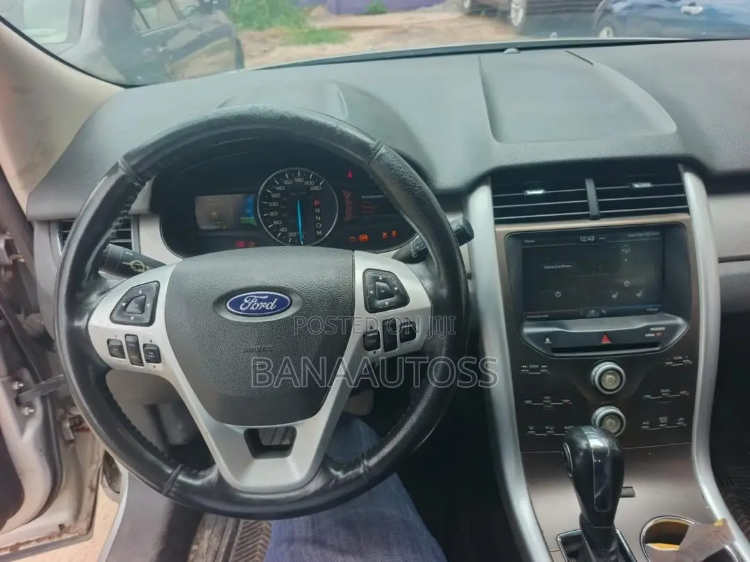 Ford Edge 2012