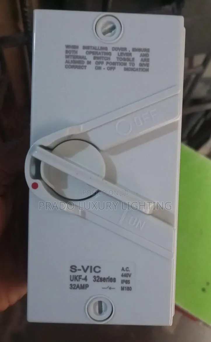 Isolators Switch