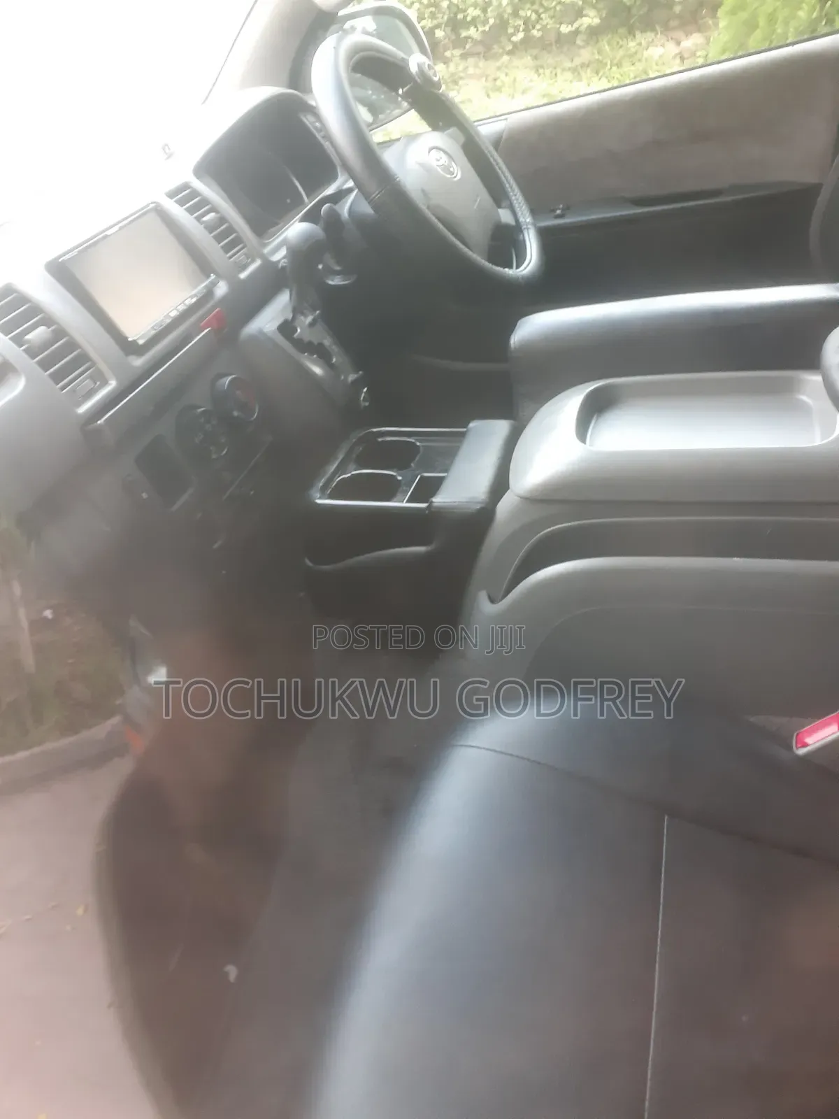 Toyota HiAce 2012 White
