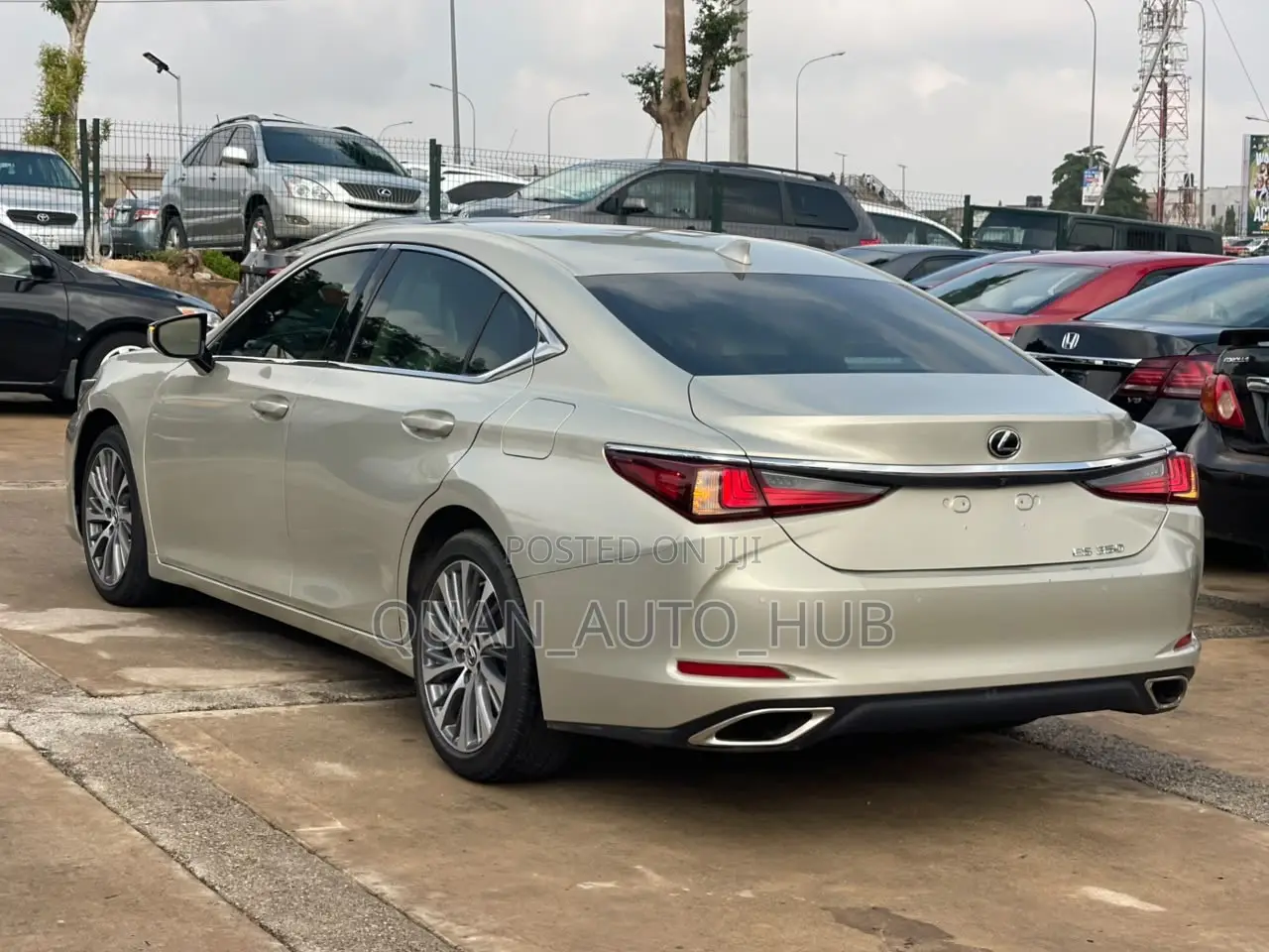 Lexus ES 350 Luxury 2020 Gold