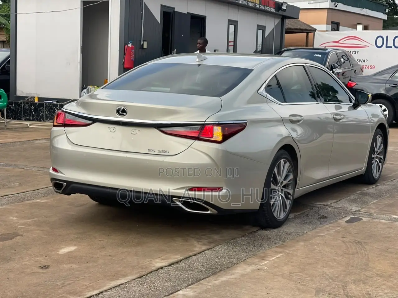 Lexus ES 350 Luxury 2020 Gold