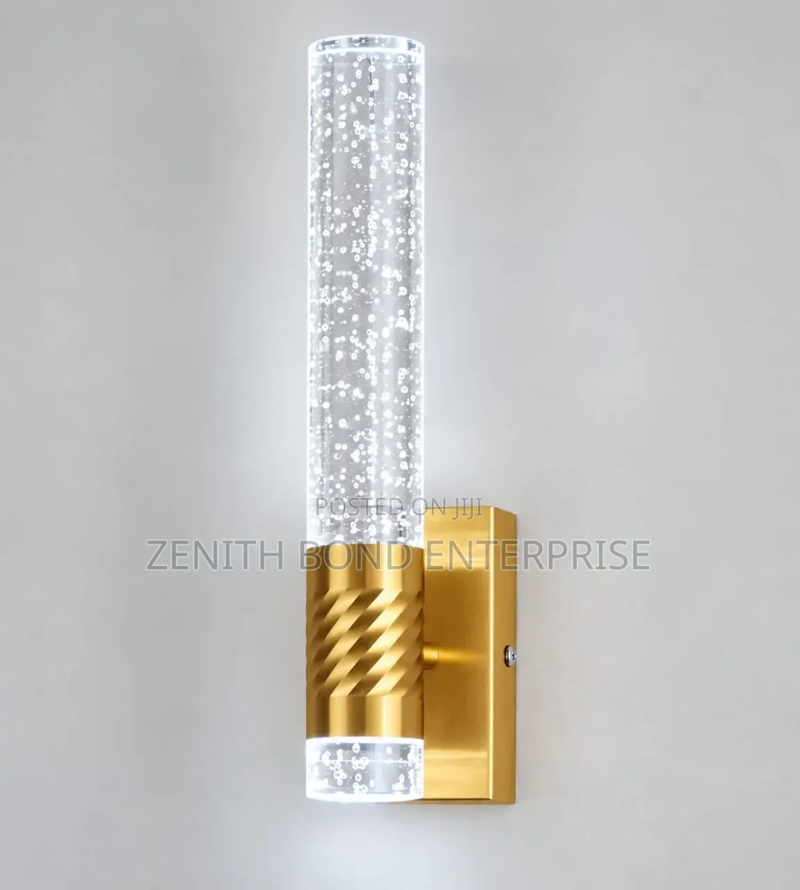 Single Linear Water Crystal Wall Lamp