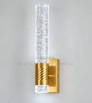 Single Linear Water Crystal Wall Lamp