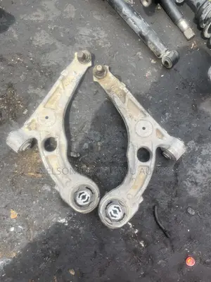 Lower Arm Chrysler 200C 2013