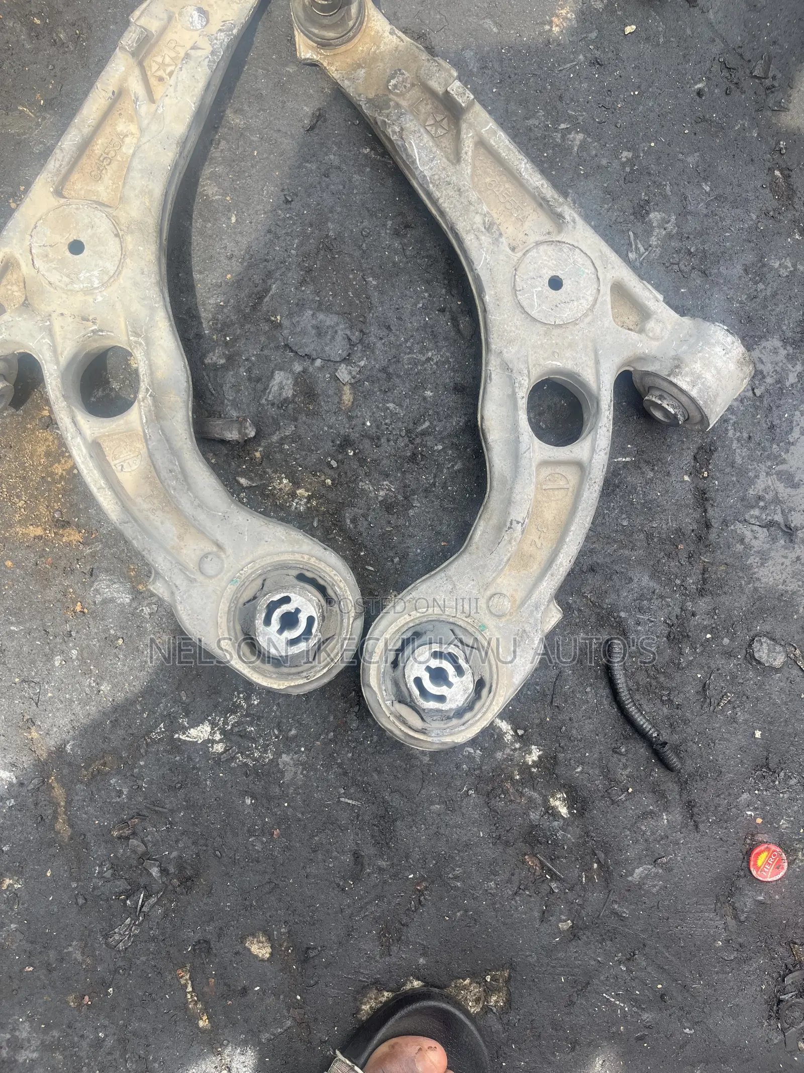 Lower Arm Chrysler 200C 2013