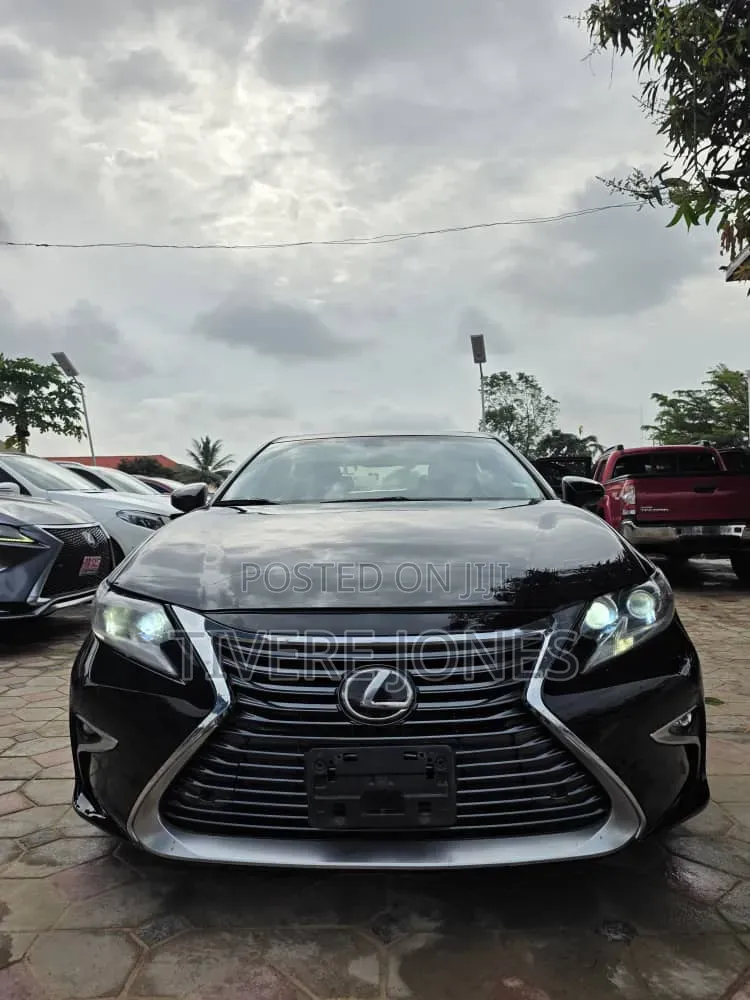 Lexus ES 2015 Black