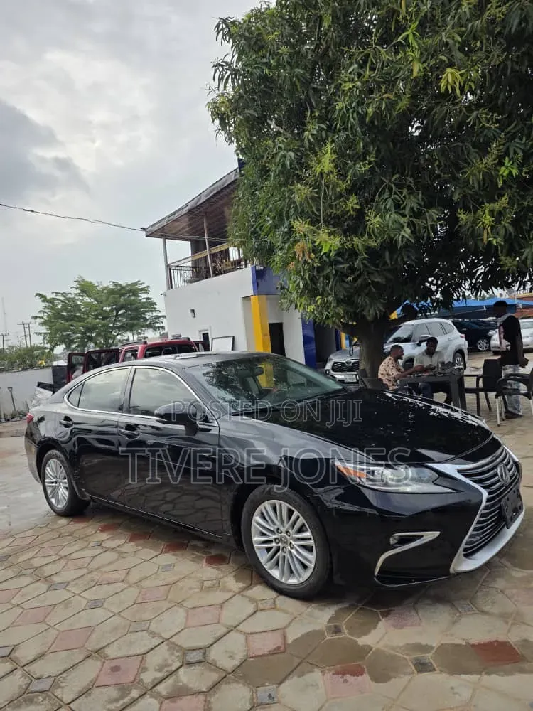 Lexus ES 2015 Black