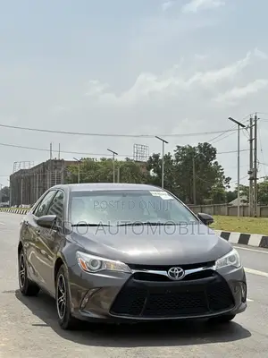 Toyota Camry 2016 Gray