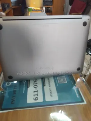 Laptop Apple MacBook Air 2022 M2 8GB Intel Core M2 SSD 256GB