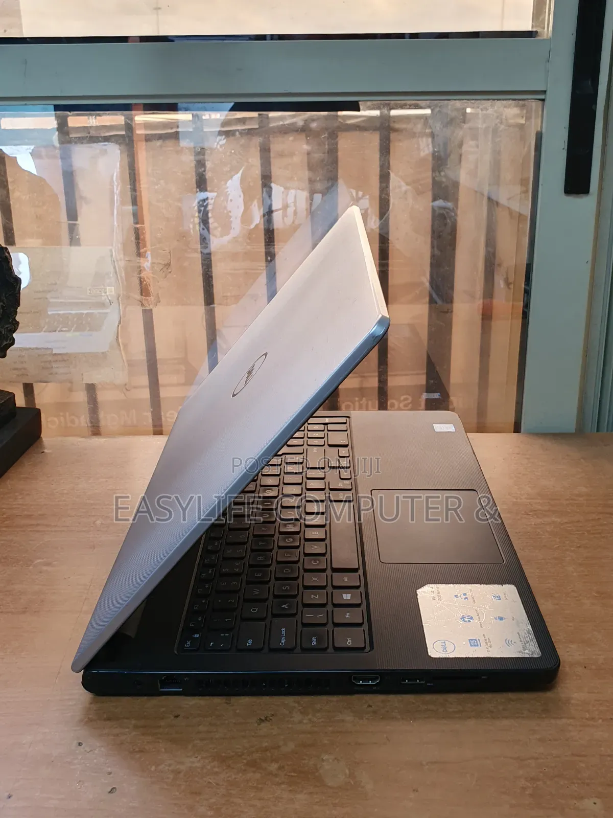 Laptop Dell Vostro 15 3000 16GB Intel Core i5 HDD 1T