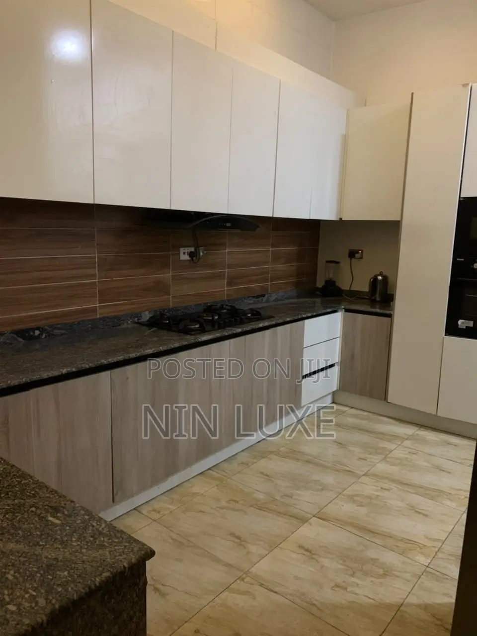 4bedroom Apartment