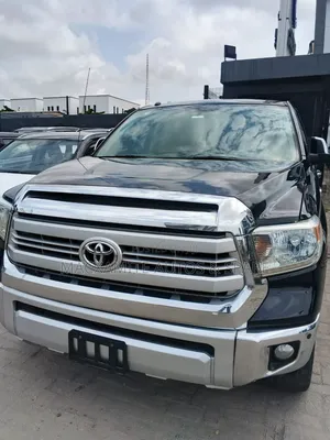 Toyota Tundra 1794 4dr CrewMax 4WD SB (5.7L 8cyl 6A) 2014 Black