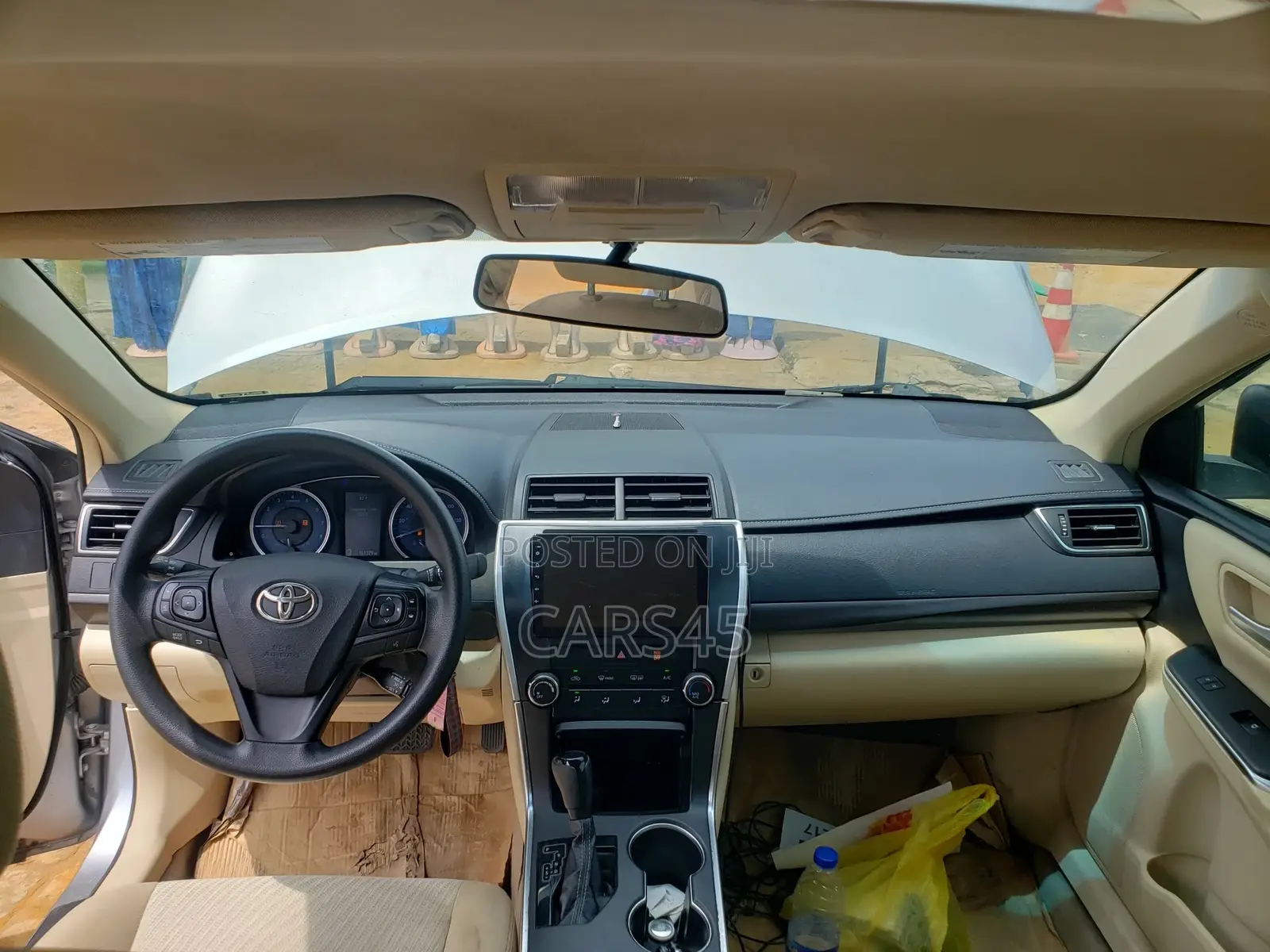 Toyota Camry 2017 Silver