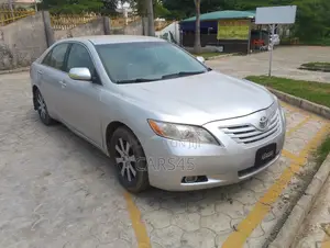 Toyota Camry 2009 Silver