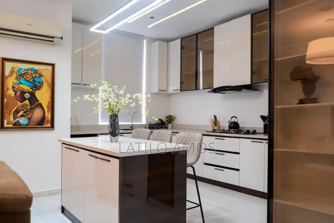 – Luxury 2-Bedroom Apartment