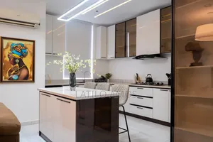 – Luxury 2-Bedroom Apartment