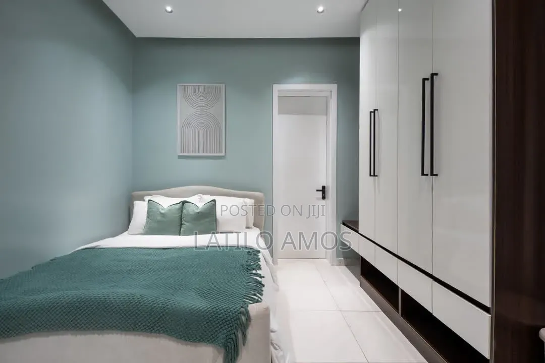 – Luxury 2-Bedroom Apartment
