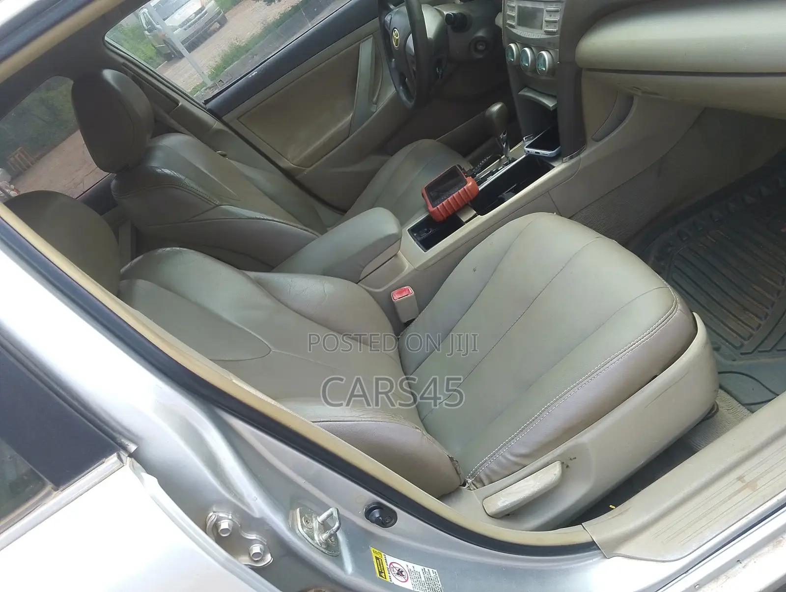Toyota Camry 2009 Silver
