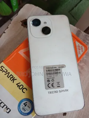 Tecno Spark 40C 128 GB White