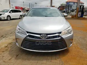 Toyota Camry 2017 Silver