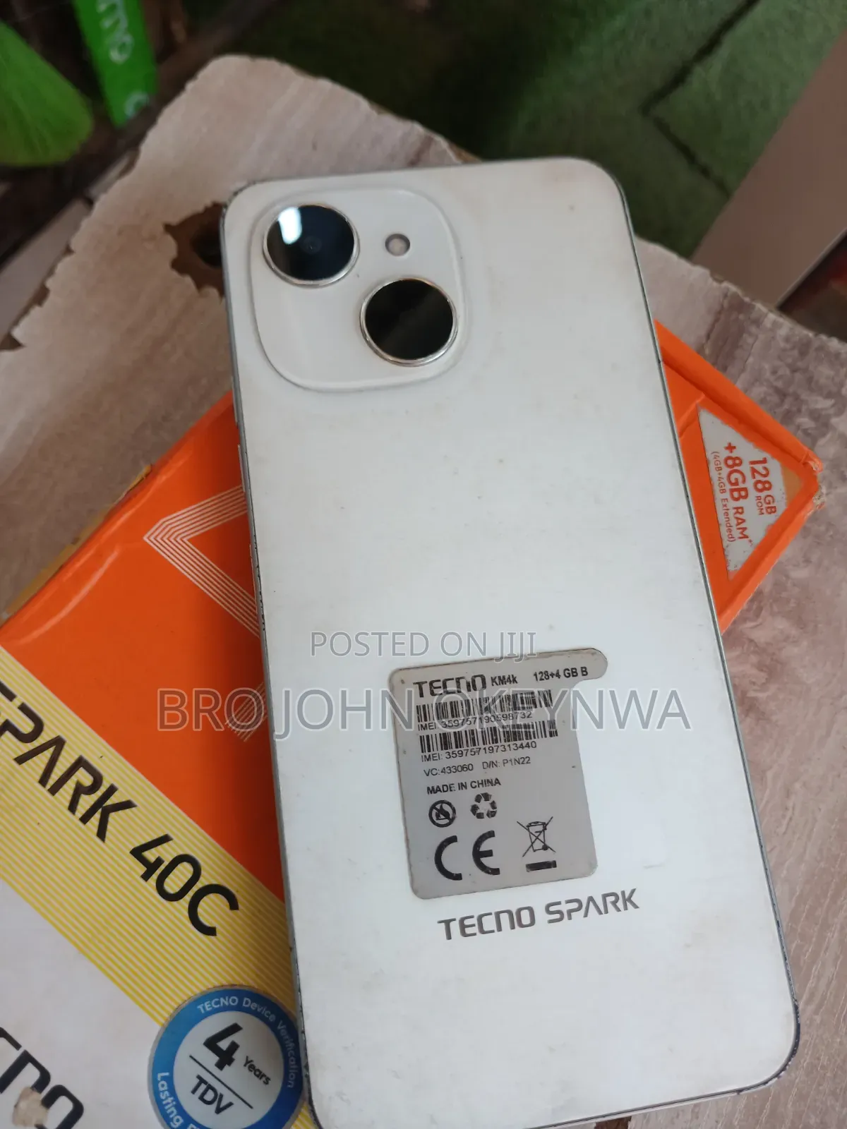 Tecno Spark 40C 128 GB White