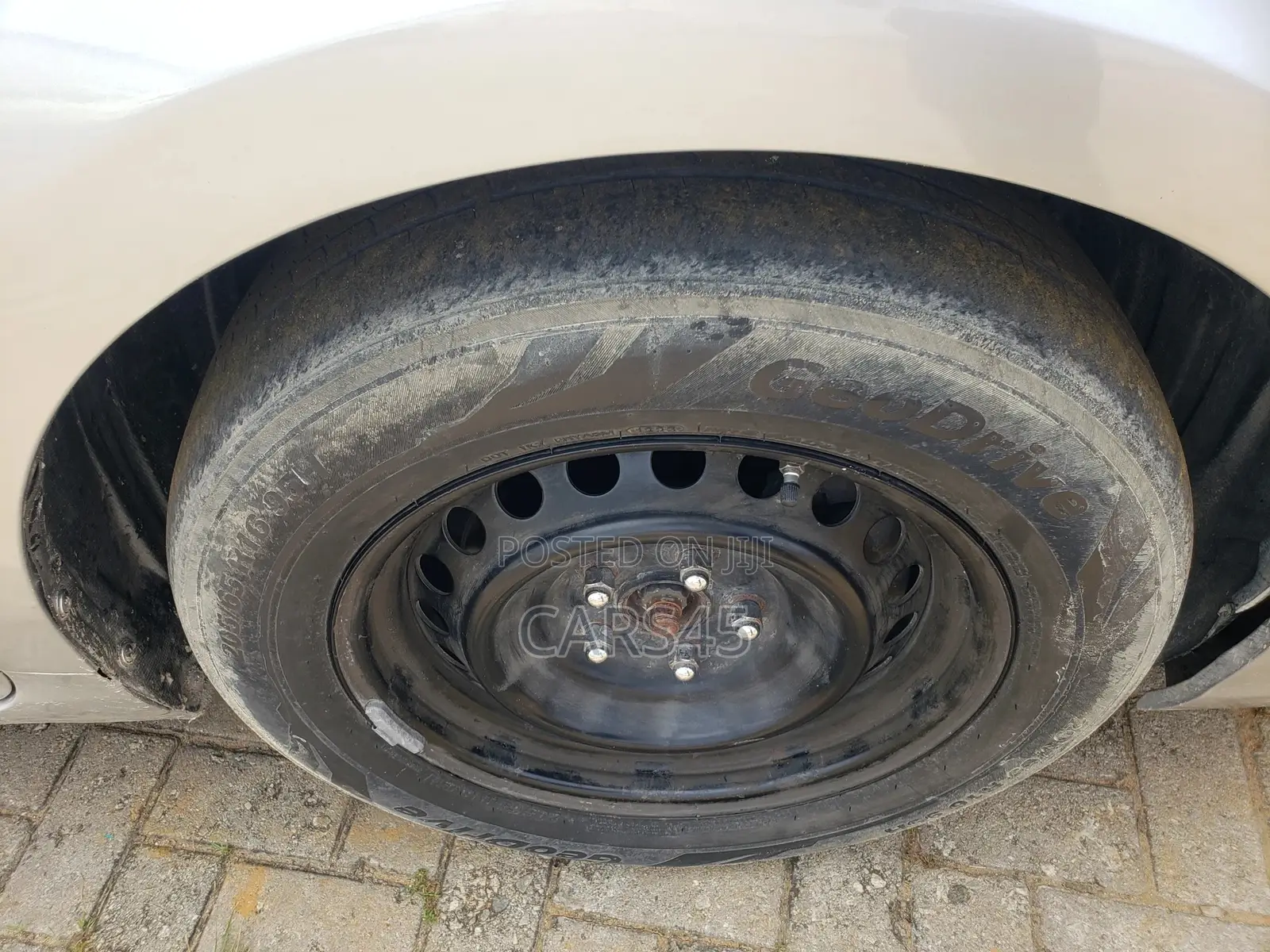 Toyota Camry 2017 Silver