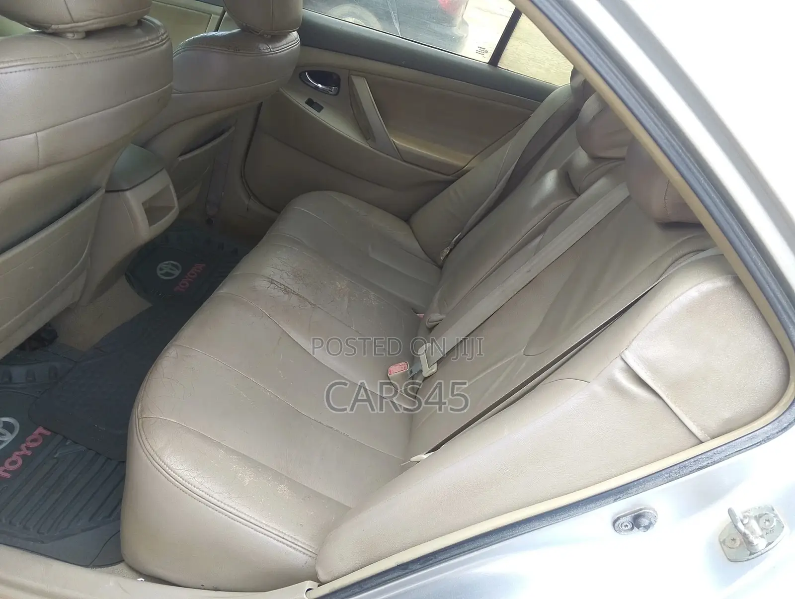 Toyota Camry 2009 Silver