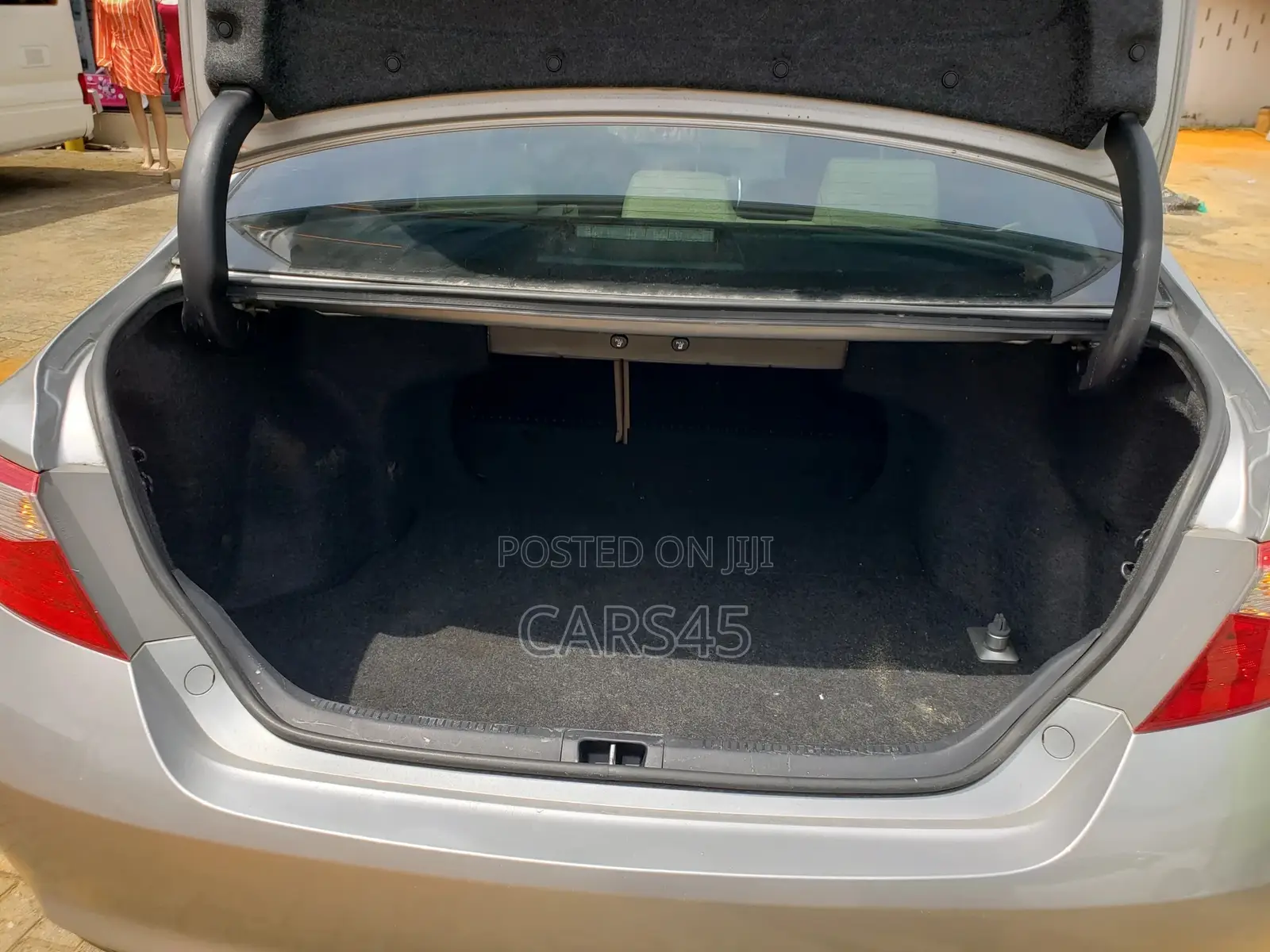 Toyota Camry 2017 Silver