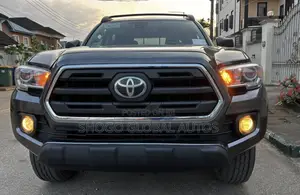 Toyota Tacoma Limited 2018 Gray
