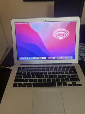 Laptop Apple MacBook Air 2017 8GB Intel Core i5 SSD 128GB