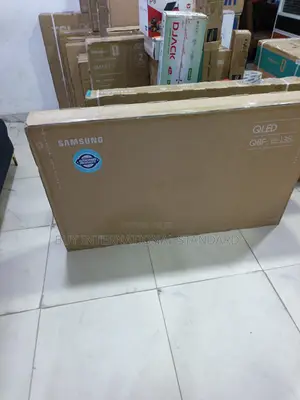 Samsung 55 Inch QLED 4K Television for Family Entertainment