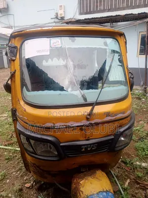 TVS King Deluxe Plus iTouch Start 2024 Yellow