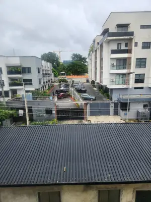 5bdrm Duplex in Onikoyi Estate, Lagos Island / Lagos Island for sale