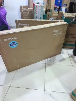 Samsung 55Q70A 4K Smart QLED TV for Modern Apartments