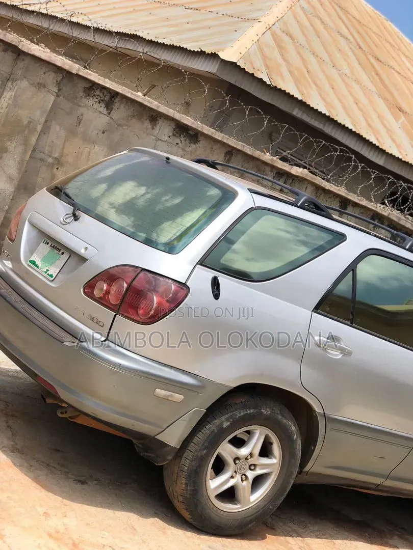 Lexus RX 2000