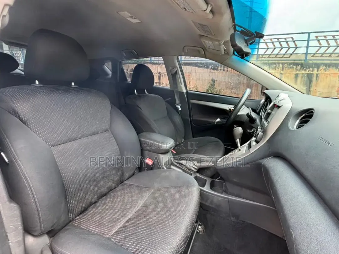Pontiac Vibe 2010 Black