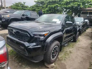 Toyota Tacoma Limited Double Cab 4WD 5.0 ft. SB (Hybrid) 2025 Black