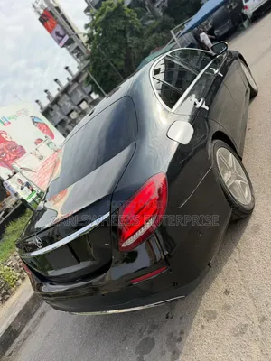 Mercedes-Benz E300 4Matic AWD Sedan (2.0L 4cyl 9A) 2017 Black