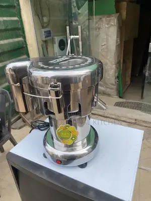 Commercial Citrus Juicer