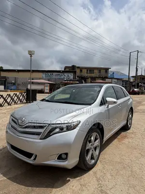 Toyota Venza XLE 4dr Wagon (3.5L 6cyl 6A) 2014 Silver