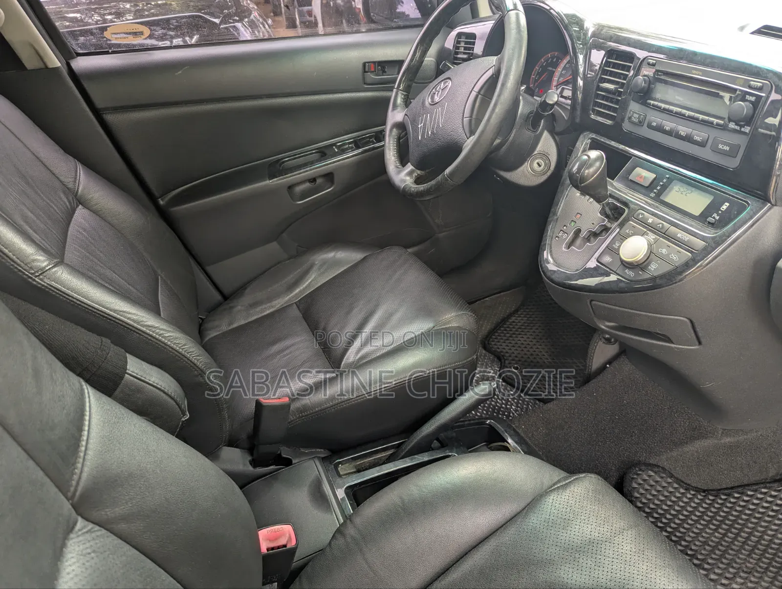 Toyota Wish 2012 Silver