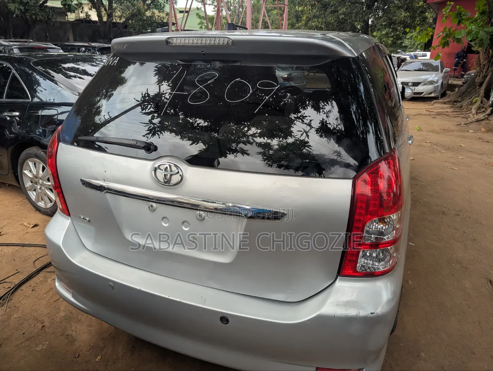 Toyota Wish 2012 Silver