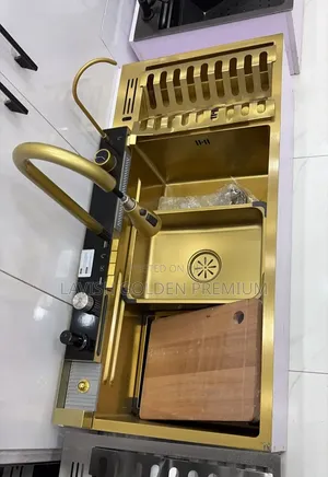 Gold Multifunctional SUS304 Kitchen Sink With Dishes Rack