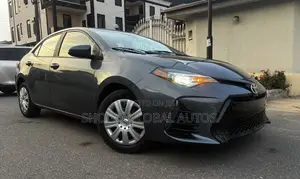 Toyota Corolla LE (1.8L 4cyl 2A) 2018 Gray