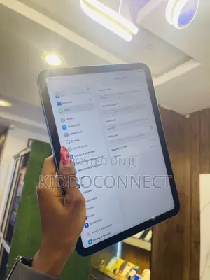 Apple iPad (2025) 128 GB Blue