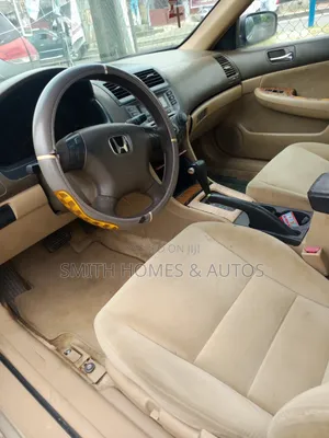 Honda Accord 2005 Gold